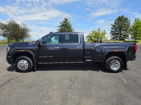 Used 2024 GMC Sierra 3500 Denali w/ Denali Reserve Package AWD/4WD image 10