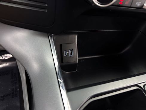 Used 2023 Ford F150 Lightning XLT image 17