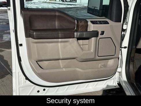 Used 2020 Ford F150 Limited image 11