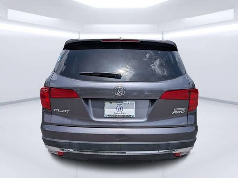 Used 2018 Honda Pilot Touring image 4