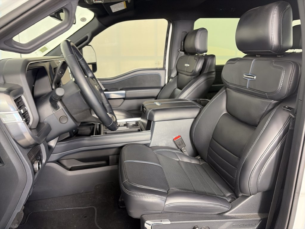 Used 2025 Ford F350 Platinum w/ Tremor Off-Road Package AWD/4WD image 11