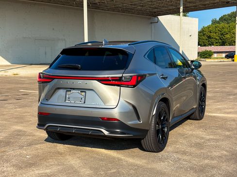 Used 2025 Lexus NX 350 F Sport AWD/4WD image 13