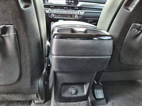 Used 2025 Kia Telluride S FWD image 20