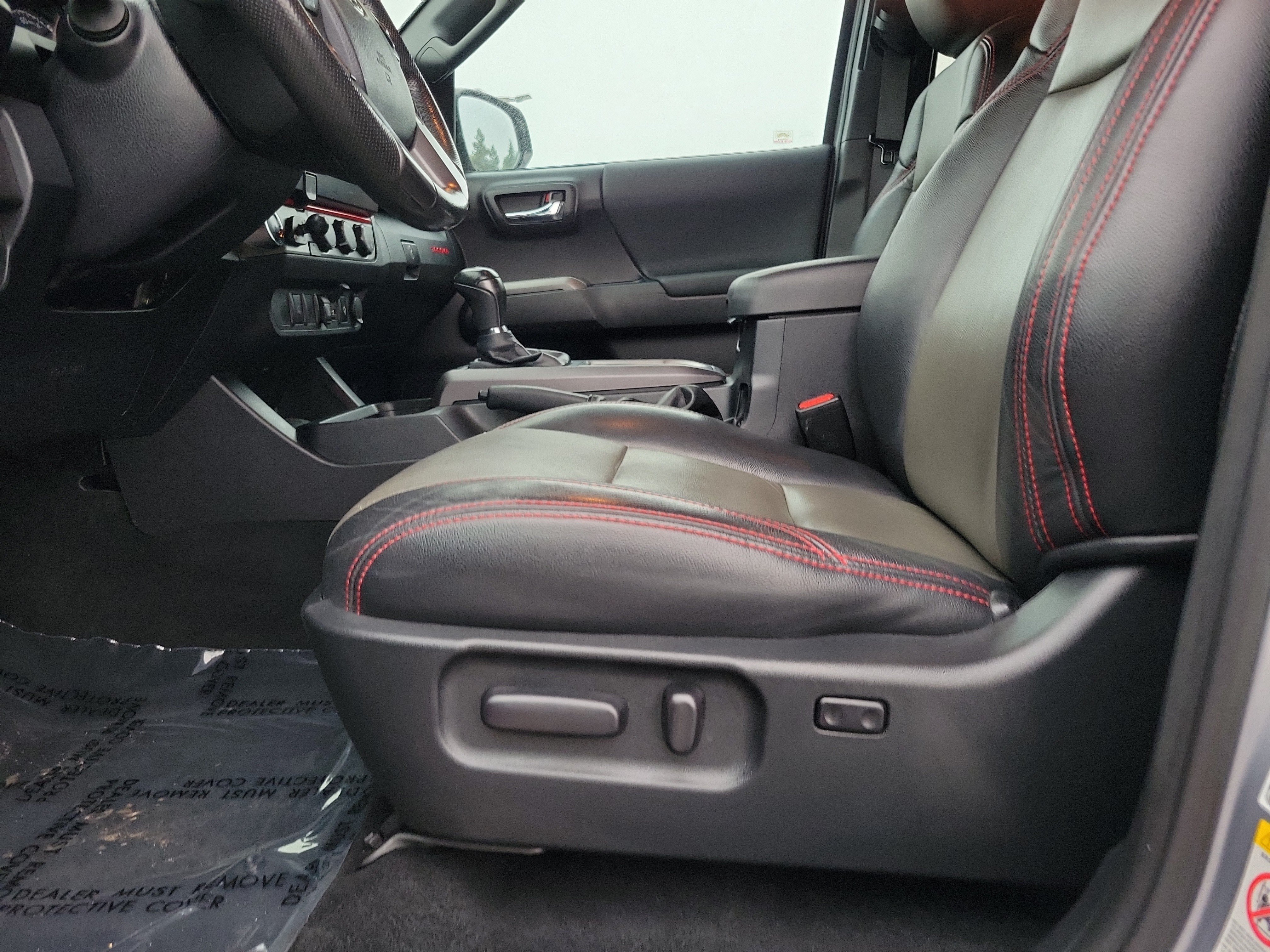 Used 2020 Toyota Tacoma TRD Sport RWD image 16