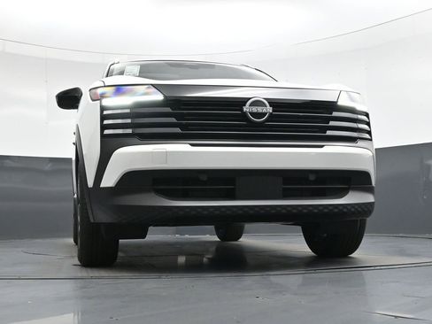 New 2026 Nissan Kicks SV w/ SV Premium Package FWD image 43