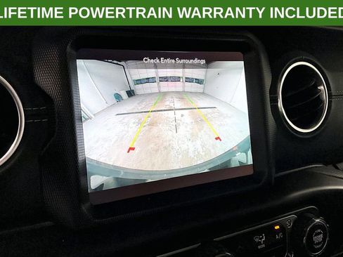 Used 2021 Jeep Wrangler Unlimited Sahara w/ Safety Group image 29