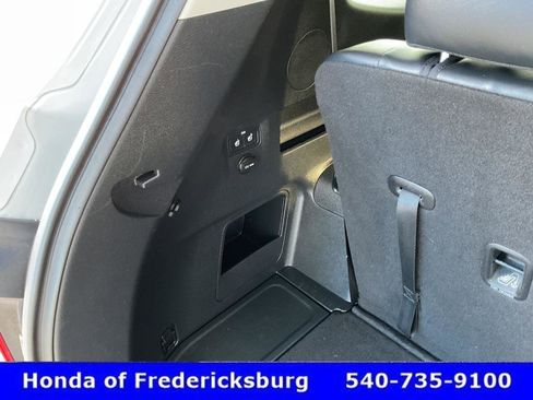 Used 2022 Kia Telluride EX w/ EX Premium Package AWD/4WD image 23