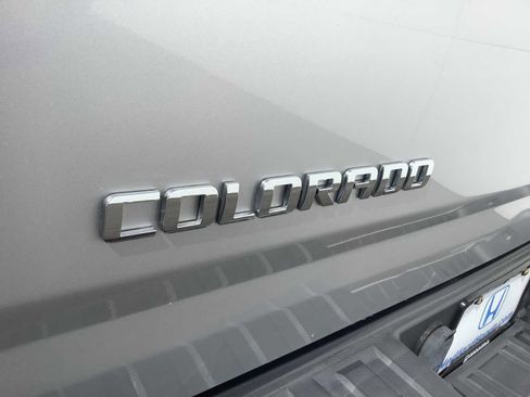 Used 2016 Chevrolet Colorado W/T w/ WT Convenience Package RWD image 7