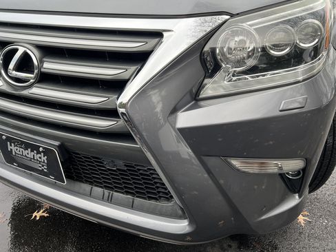 Used 2017 Lexus GX 460 Premium w/ Premium Package image 6