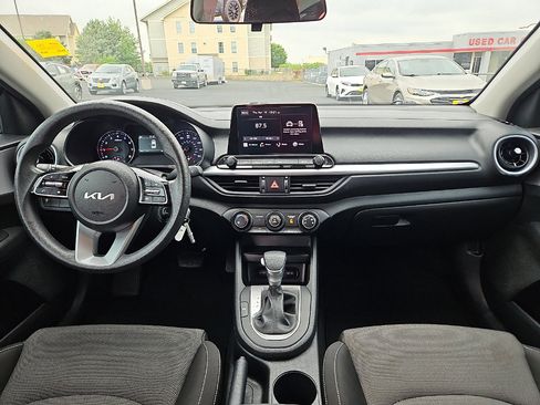 Used 2023 Kia Forte LXS FWD image 10