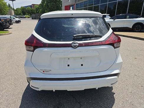 Certified 2025 Nissan Kicks Play S FWD image 7