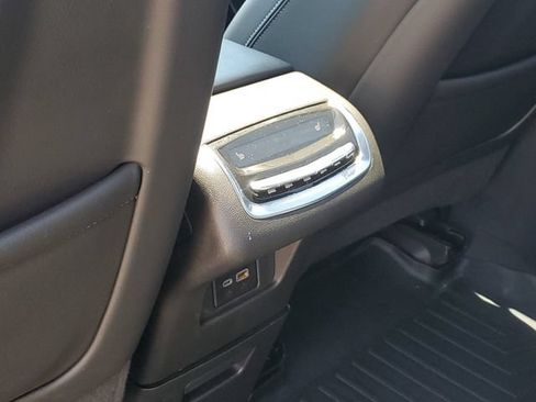 Certified 2023 Cadillac XT6 Premium Luxury w/ Technology Package AWD/4WD image 31