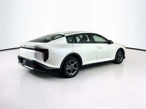 Used 2025 Kia K4 FWD image 9