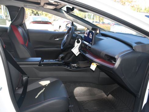 New 2026 Toyota Prius Plug-In Hybrid image 11