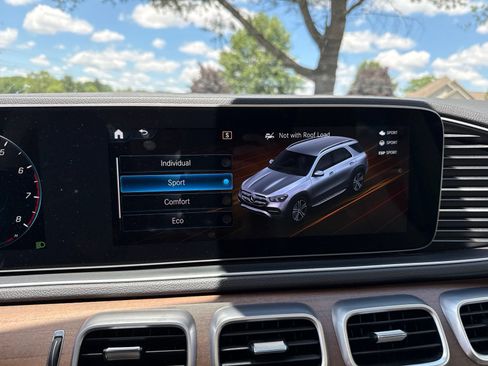 Used 2022 Mercedes-Benz GLE 350 4MATIC image 36
