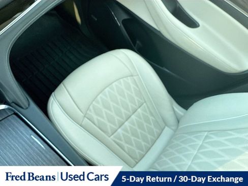 Used 2024 Buick Enclave Avenir w/ Trailering Package, 5000 lbs. FWD image 32