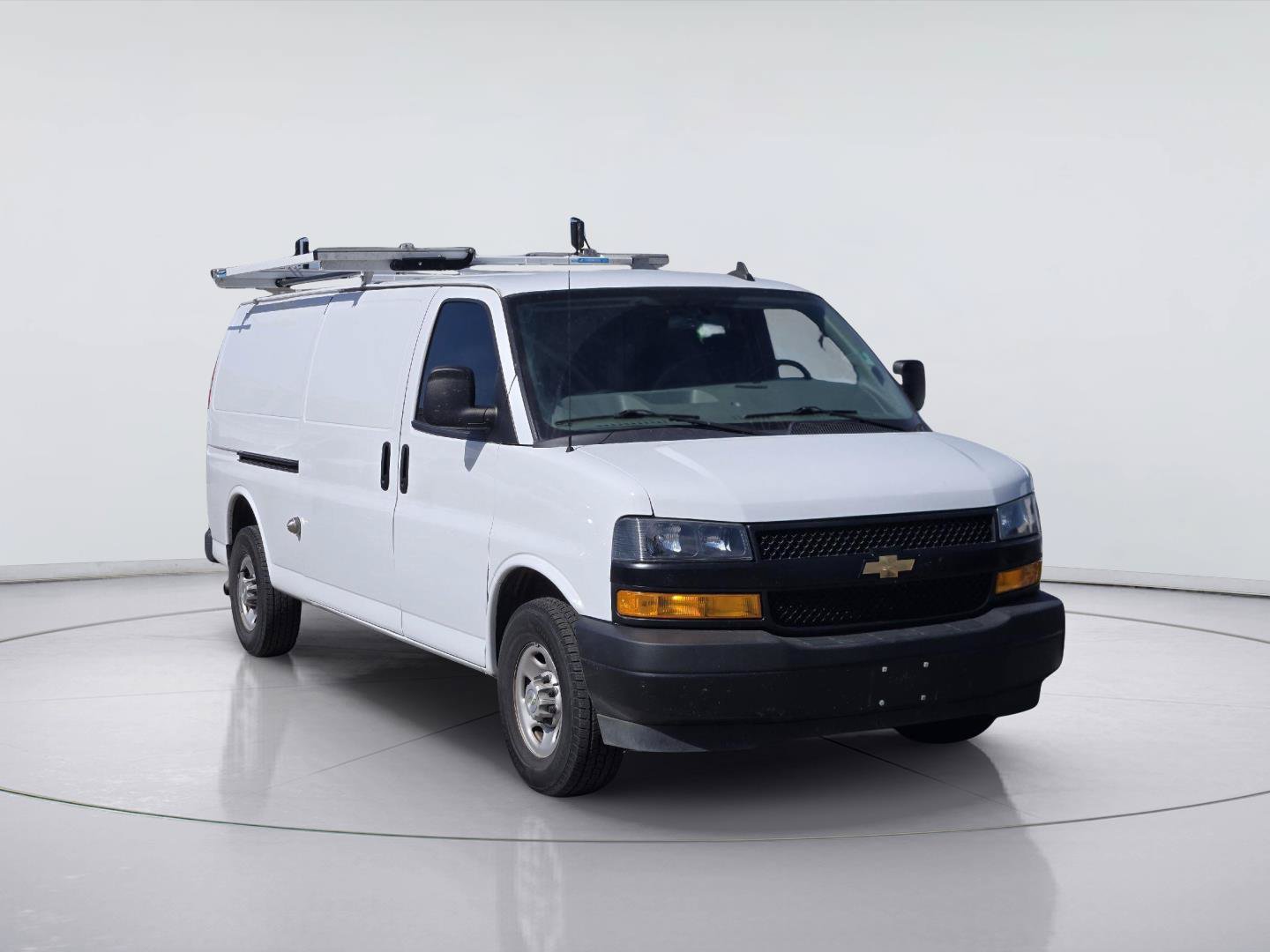 Used 2023 Chevrolet Express 2500 Extended w/ Driver Convenience Package RWD image 3