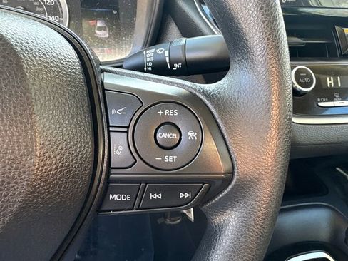 Certified 2022 Toyota Corolla LE image 30