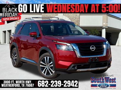 Used 2024 Nissan Pathfinder Platinum w/ Cargo Package