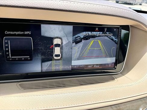 Used 2017 Mercedes-Benz S 550 Sedan image 23