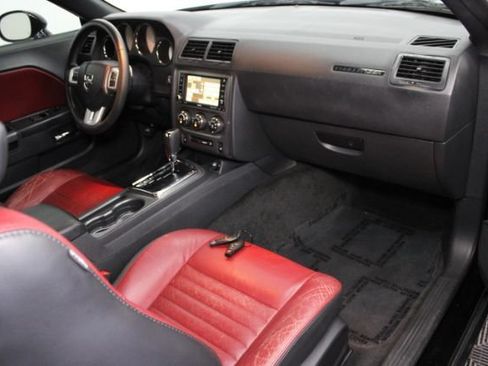 Used 2014 Dodge Challenger R/T Plus RWD image 24