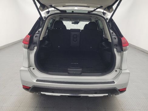 Used 2019 Nissan Rogue SV FWD image 29