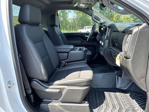 New 2025 GMC Sierra 3500 Pro image 24