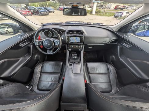 Used 2018 Jaguar F-PACE Prestige AWD/4WD image 10