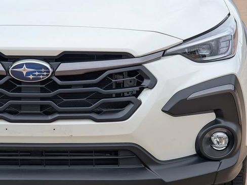 Used 2024 Subaru Crosstrek 2.5i Limited w/ Crosstrek Mirror Package AWD/4WD image 9