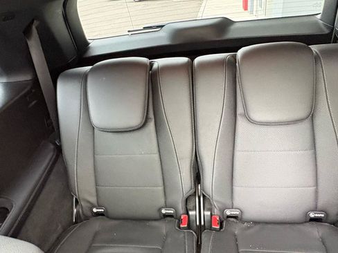 Used 2022 Mercedes-Benz GLS 450 4MATIC image 36