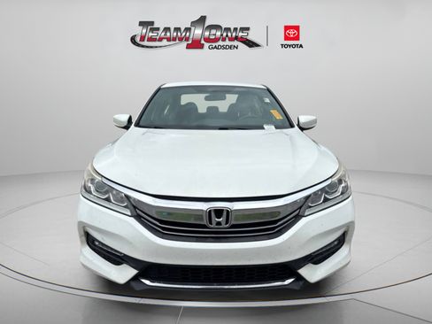 Used 2017 Honda Accord Sport Special Edition image 4