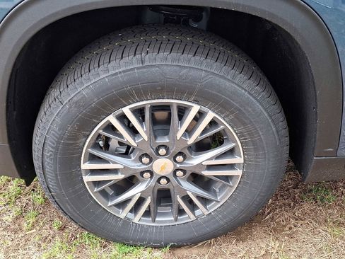 New 2026 Chevrolet Traverse LT w/ Driver Confidence Package image 4