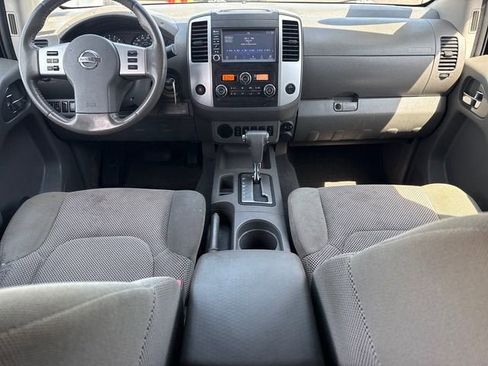 Used 2019 Nissan Frontier SV w/ Value Truck Package RWD image 13