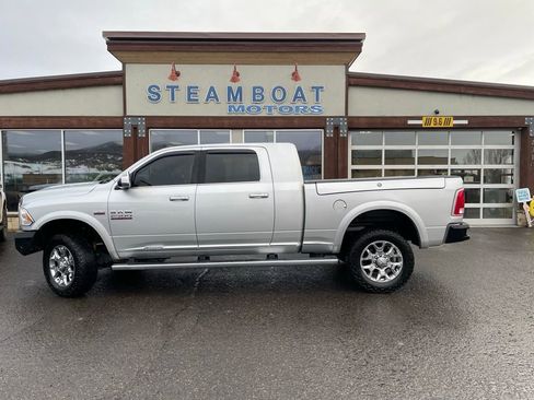 Used 2017 RAM 2500 Limited AWD/4WD image 2