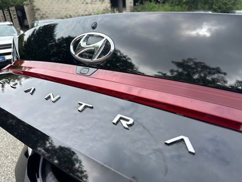 Used 2023 Hyundai Elantra SEL w/ Convenience Package FWD image 13