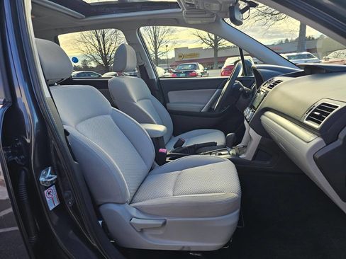 Used 2016 Subaru Forester 2.5i Premium image 21