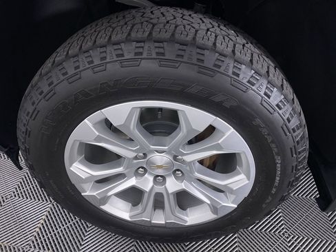 Certified 2024 Chevrolet Silverado 1500 LTZ w/ LTZ Premium Package image 16