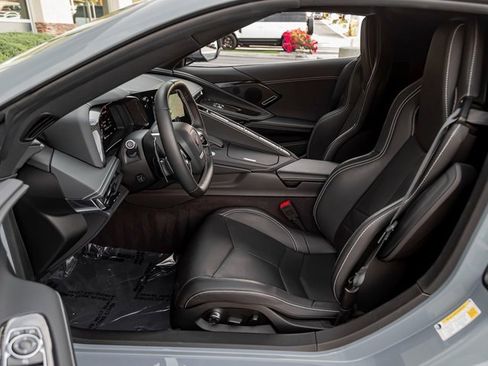 Used 2024 Chevrolet Corvette Stingray Preferred Cpe w/ Z51 Performance Package image 13