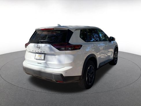 Used 2025 Nissan Rogue SV image 7