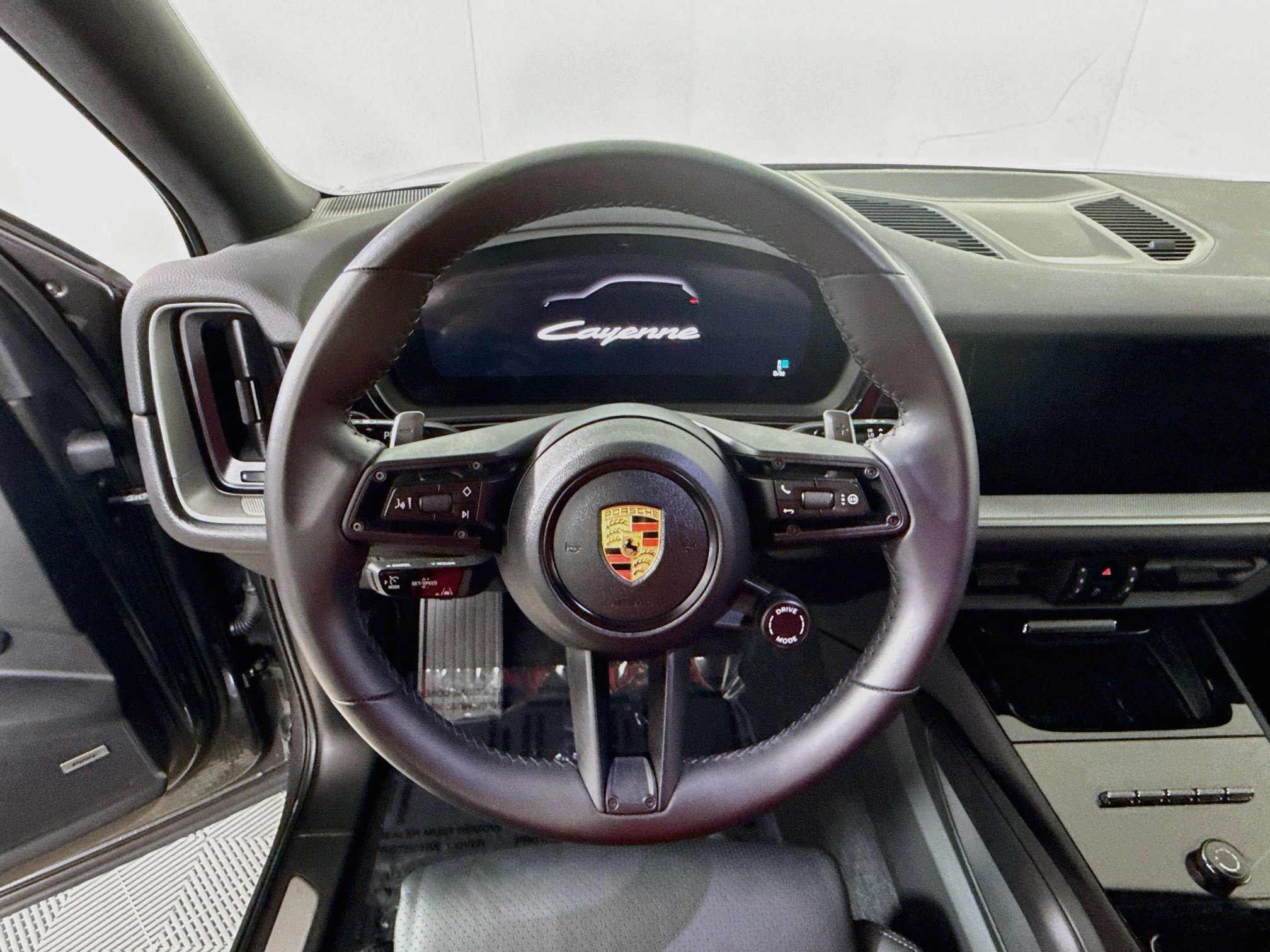 Certified 2024 Porsche Cayenne AWD/4WD image 14