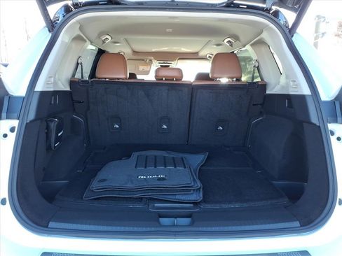 Used 2024 Nissan Rogue Platinum w/ Platinum Premium Package image 19