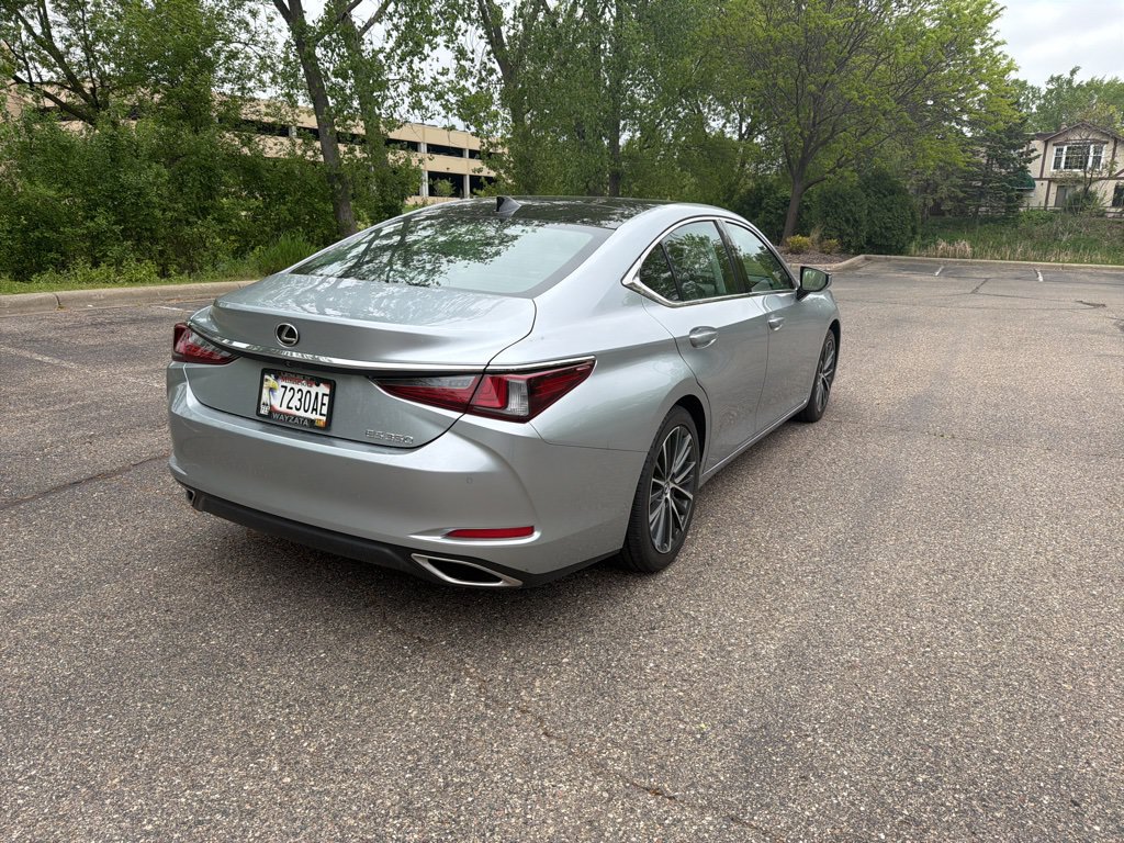 Certified 2023 Lexus ES 350 w/ Premium Package FWD image 23