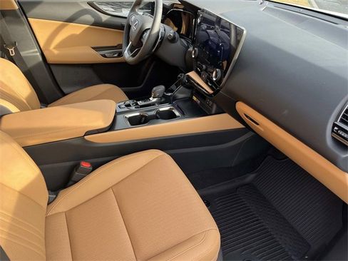 Used 2025 Lexus NX 350h AWD w/ Accessory Package (2T) image 23