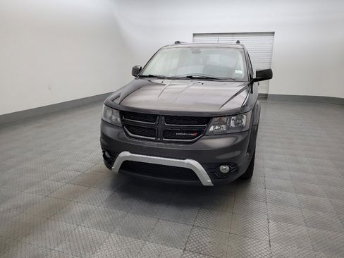 Used 2019 Dodge Journey Crossroad w/ Driver Convenience Group FWD image 15