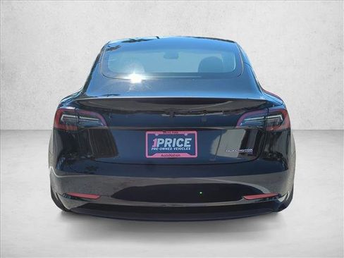 Used 2023 Tesla Model 3 Performance image 5