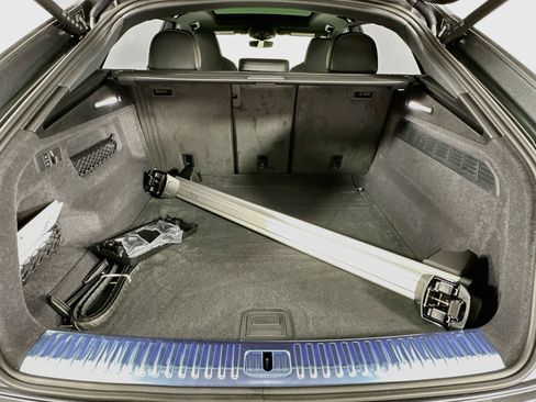 New 2026 Audi SQ8 Premium Plus AWD/4WD image 38