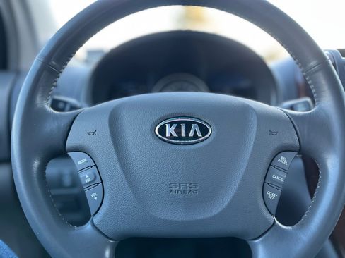 Used 2007 Kia Sedona EX w/ Luxury Pkg image 21