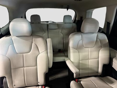 Used 2022 Kia Telluride EX w/ EX Premium Package AWD/4WD image 25