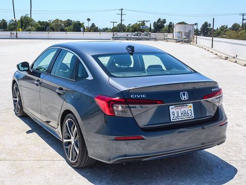Certified 2024 Honda Civic Touring image 4