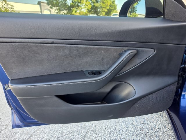 Used 2021 Tesla Model 3 Long Range AWD/4WD image 18